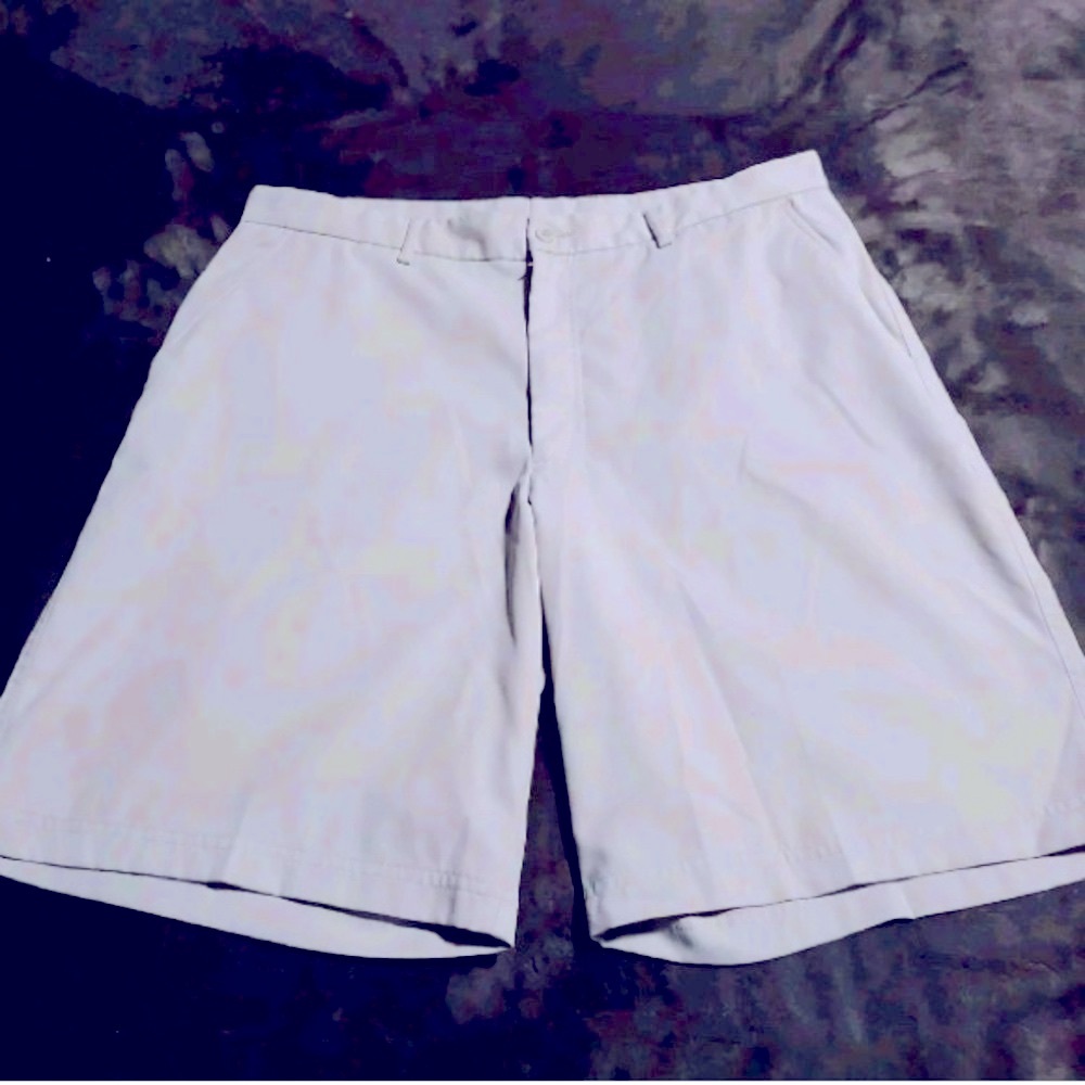 NWT Pebble Beach Performance Men's Golf Shorts, Size 36 & 10” Inseam.